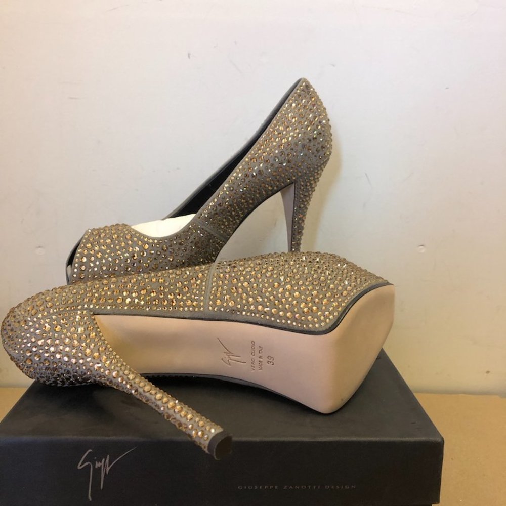 Giuseppe Zanotti Liza Peep Toe Swarovski Crystal Platform Pump Dark Gray - Picture 11 of 13